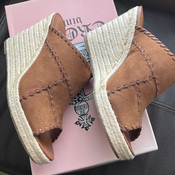 Like new Crown Vintage Havana wedge sandal - Picture 5 of 7